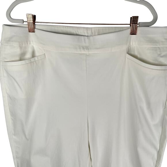 Chico's Pants 3 / US 16 White Brigette Fringe Hem Slim Crops Slimming Panel - Picture 2 of 11